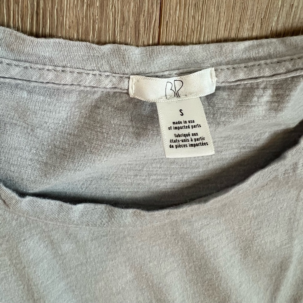 BP Short Sleeve T-Shirt Scoop Neck with Front Knot in Grey Nordstrom - Picture 14 of 15